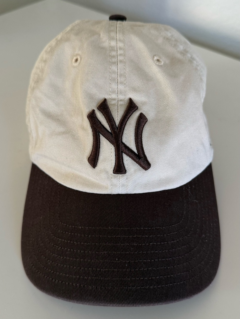 ’47 Brand New York Yankees Two-Tone Baseball Cap- OSFA